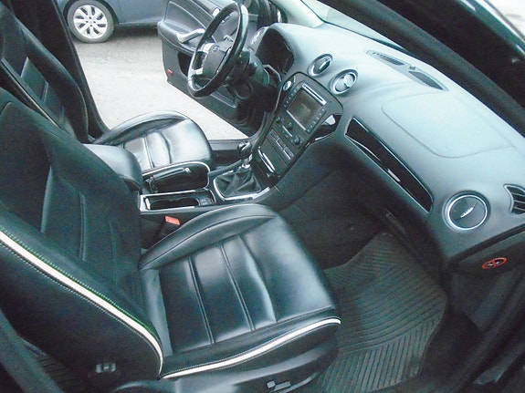 Ford Mondeo 12 of 30