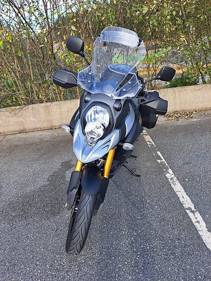 Suzuki DL 1000 V-Strom 10 of 18