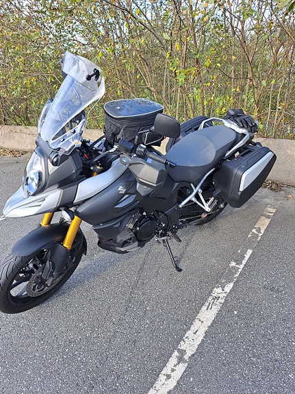 Suzuki DL 1000 V-Strom 11 of 18