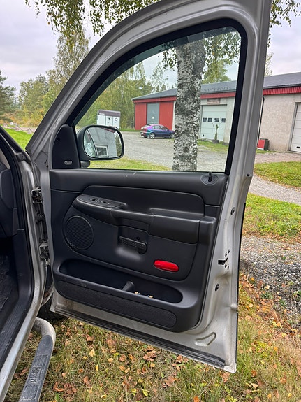 Dodge RAM 13 of 20