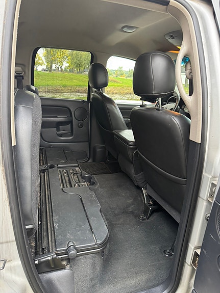 Dodge RAM 17 of 20