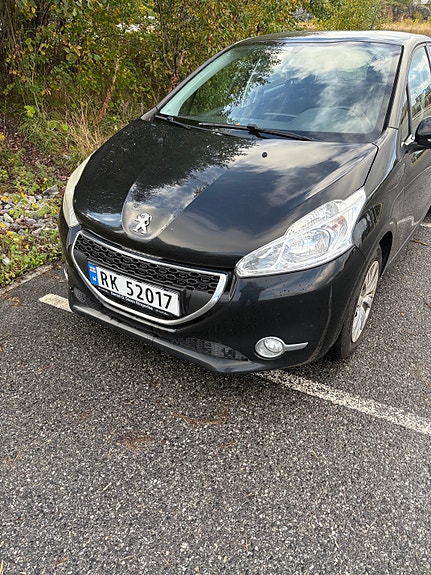 Peugeot 208 8 of 22