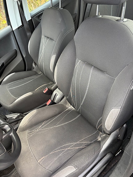 Peugeot 208 11 of 22