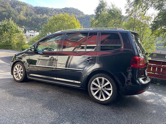 Volkswagen Touran 19 of 19