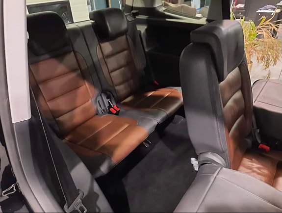Volkswagen Touran 11 of 19