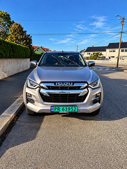 Isuzu D-max 2 of 4