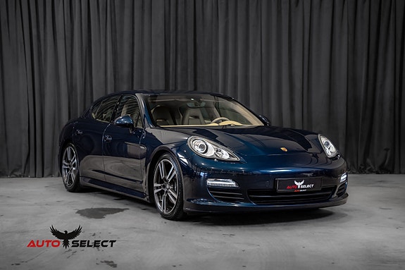 Porsche Panamera 4 of 30