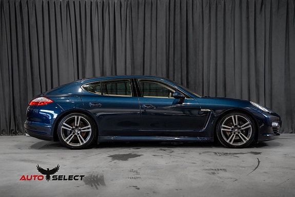 Porsche Panamera 14 of 30