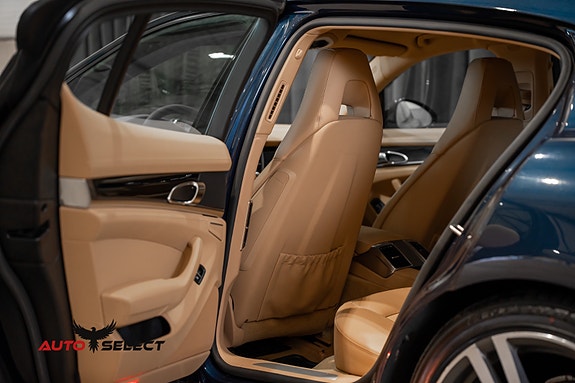 Porsche Panamera 17 of 30