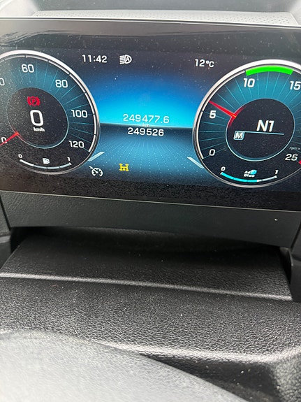 Mercedes-Benz 3246 15 of 15