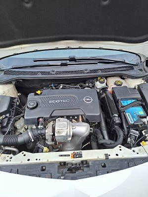 Opel Astra 6 of 12