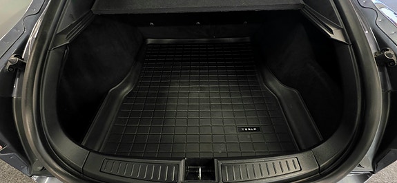 Tesla Model S 22 of 30
