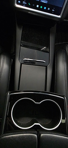 Tesla Model S 29 of 30