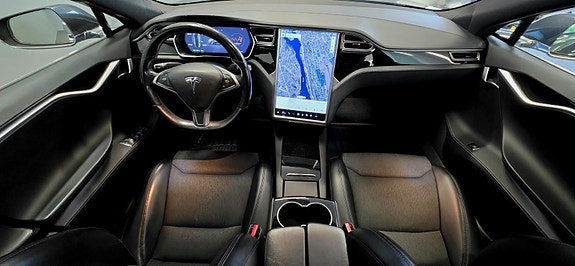 Tesla Model S 20 of 30