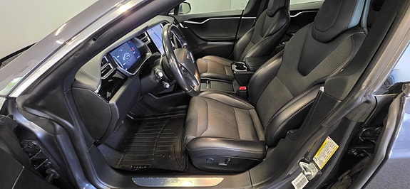 Tesla Model S 7 of 30