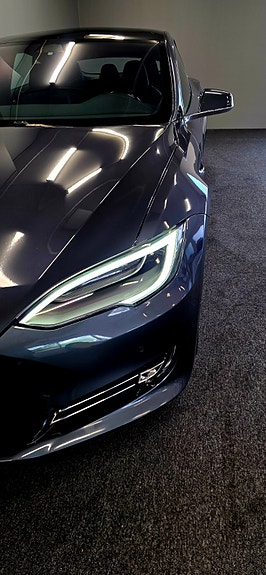Tesla Model S 6 of 30