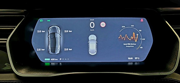 Tesla Model S 25 of 30