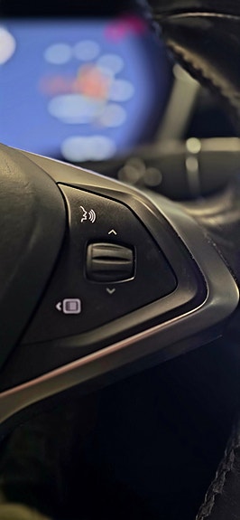 Tesla Model S 27 of 30