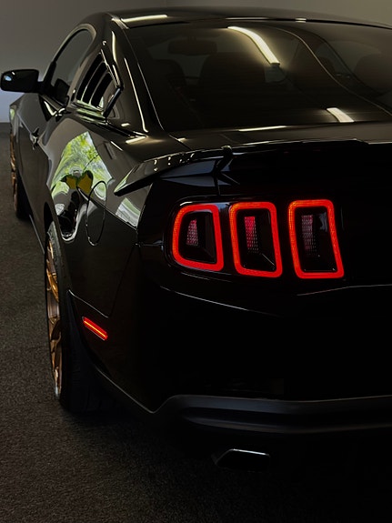Ford Mustang 9 of 30