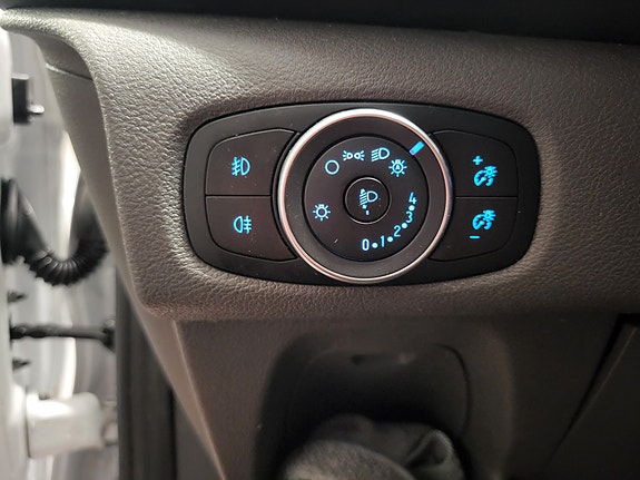Ford Transit Custom 300L 23 of 28