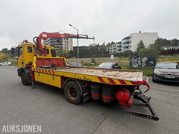 MAN 2006 MAN TGM 15.280 - Bilberger med tiltbart plan - HMF 902 T3 kran - Hydraulisk vinsj - 424 362 km 14 of 30