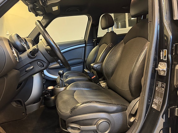 MINI Countryman-Serie 12 of 18