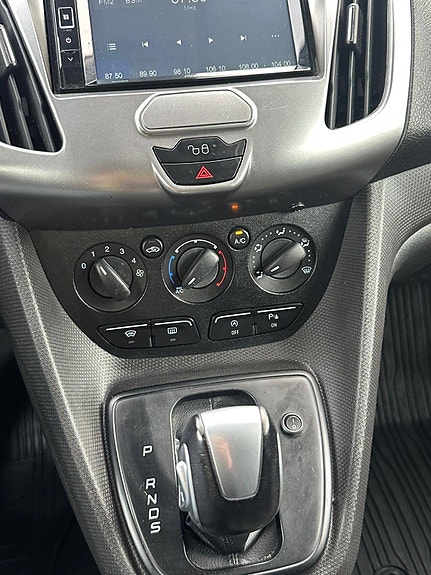 Ford Transit Connect 19 of 25