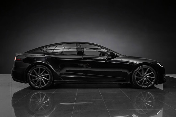 Tesla Model S 5 of 30