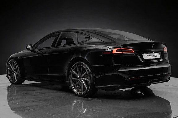 Tesla Model S 6 of 30
