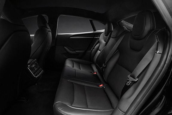 Tesla Model S 30 of 30