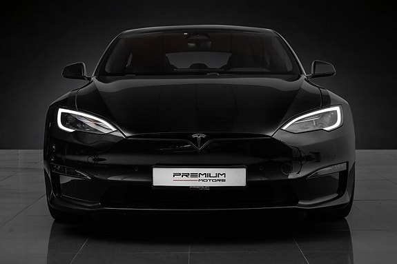 Tesla Model S 4 of 30