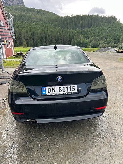 BMW 525d 5 of 14