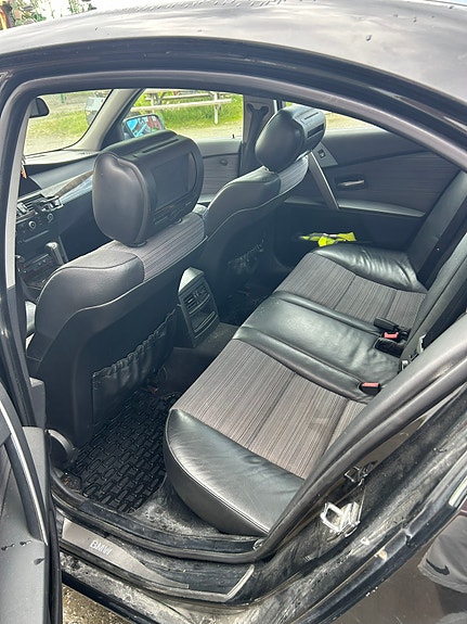 BMW 525d 13 of 14