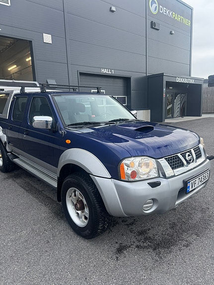 Nissan King Cab 2 of 15