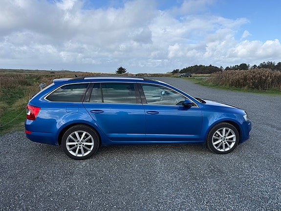 Skoda Octavia 6 of 17
