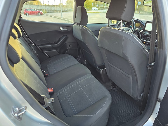 Ford Fiesta 12 of 13