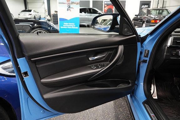 BMW M3 22 of 30