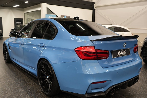 BMW M3 17 of 30