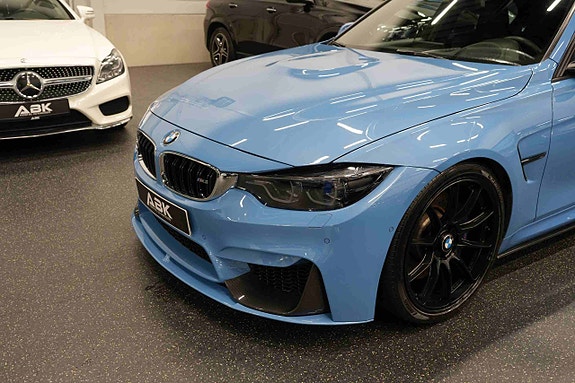 BMW M3 2 of 30