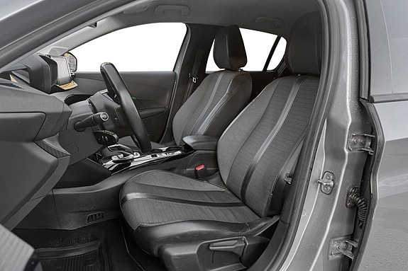 Peugeot e-208 13 of 29