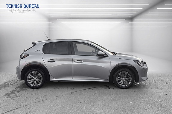 Peugeot e-208 9 of 29