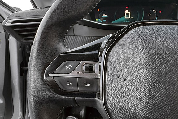 Peugeot e-208 16 of 29