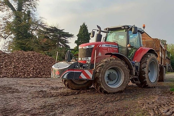 Massey Ferguson Tractorbumper 3 of 6