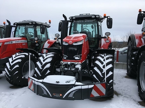 Massey Ferguson Tractorbumper 4 of 6