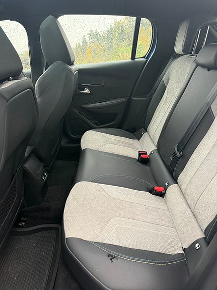Peugeot 208 7 of 10