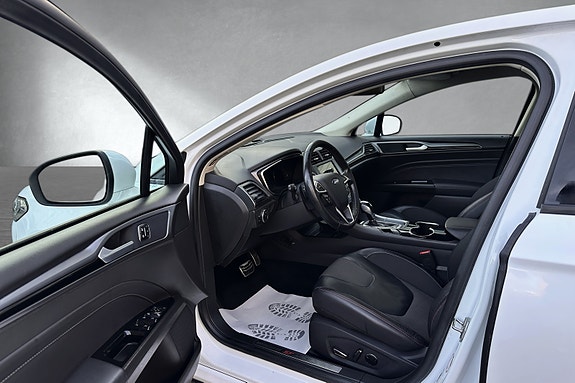 Ford Mondeo 12 of 30