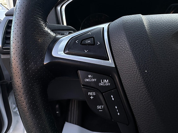 Ford Mondeo 24 of 30