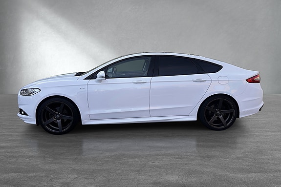 Ford Mondeo 2 of 30