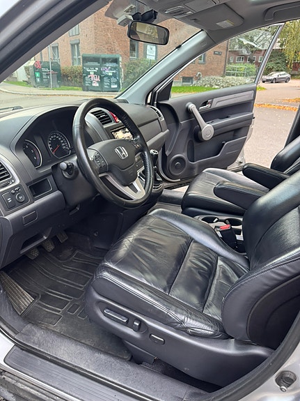Honda CR-V 19 of 27