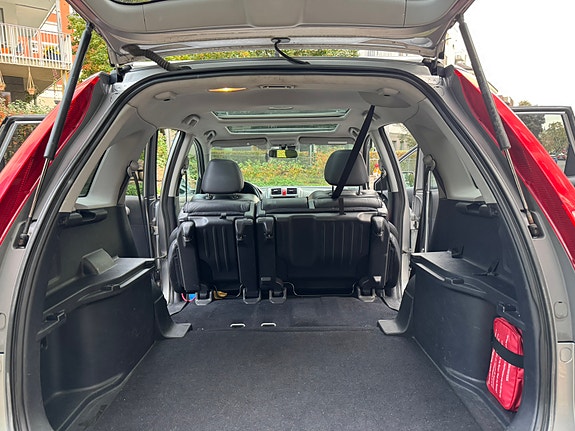 Honda CR-V 25 of 27